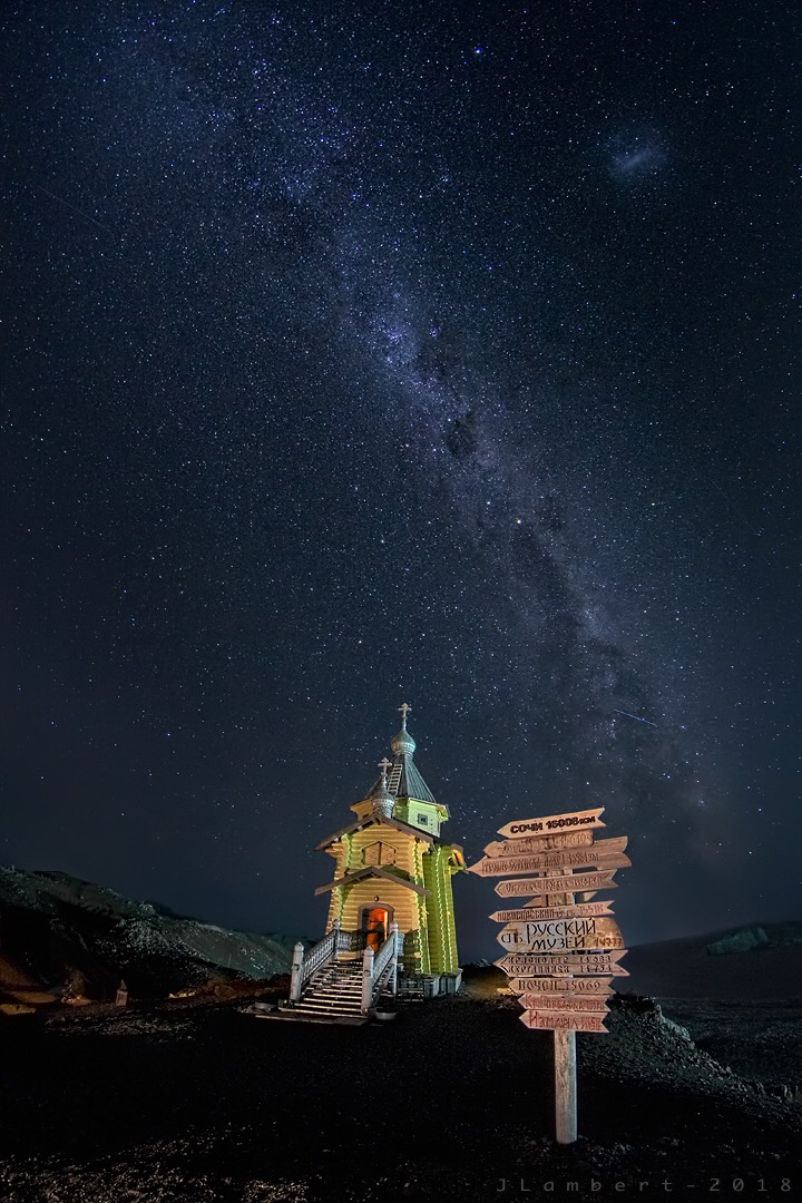 23 Marzo. Noche estrellada en la Antártica.